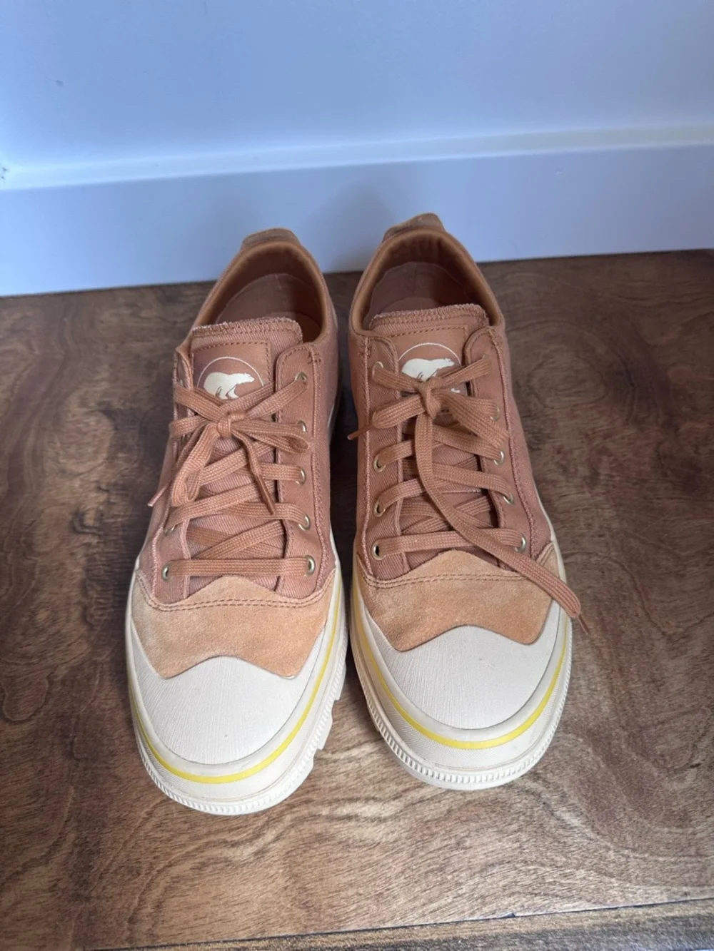 Women’s Scout N About Sorel Sneakers in Canyon Gold size 12